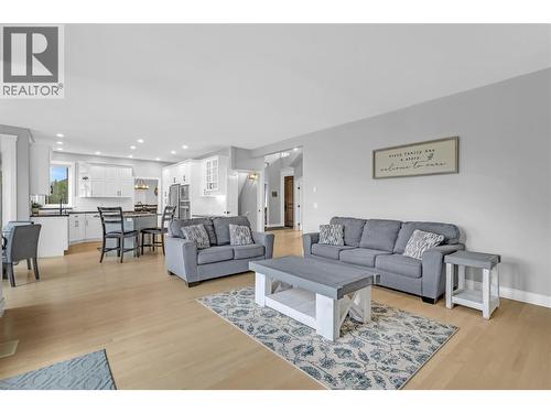 2177 Breckenridge Court, Kelowna, BC 