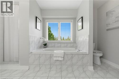 2205 Shaftesbury Court, Oakville, ON 
