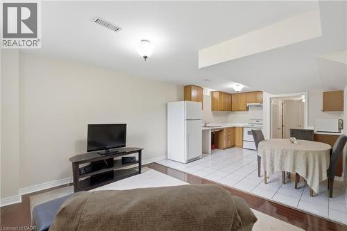 2205 Shaftesbury Court, Oakville, ON 
