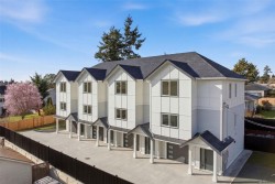 #1-621 Broadway St Saanich, BC V8Z 2G5