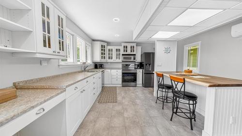 12811 3A Highway, Boswell, BC - Indoor Photo Showing Kitchen