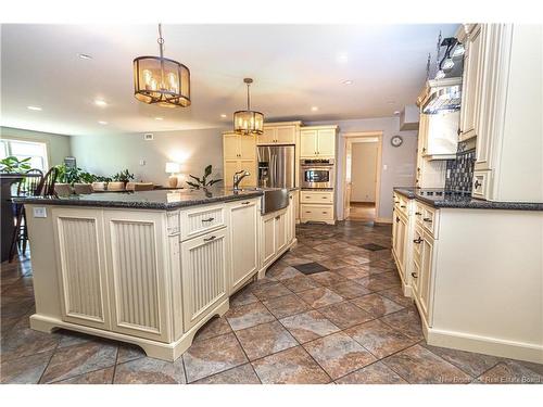 76 Island View Dr, Douglas, NB 