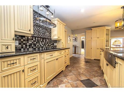 76 Island View Dr, Douglas, NB 