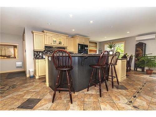 76 Island View Dr, Douglas, NB 