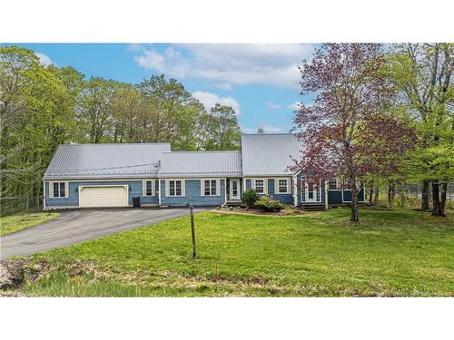 76 Island View Dr, Douglas, NB 