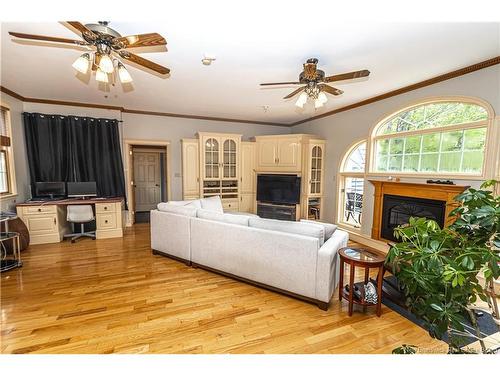 76 Island View Dr, Douglas, NB 