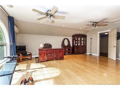76 Island View Dr, Douglas, NB 