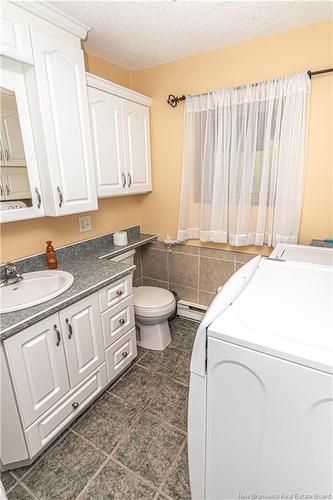 76 Island View Dr, Douglas, NB 