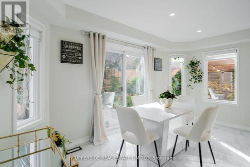 167 Covent Crescent, Aurora, ON 