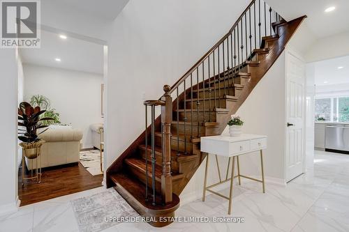 167 Covent Crescent, Aurora, ON 