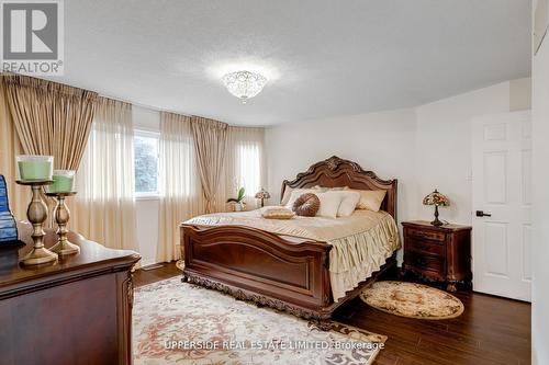 167 Covent Crescent, Aurora, ON 