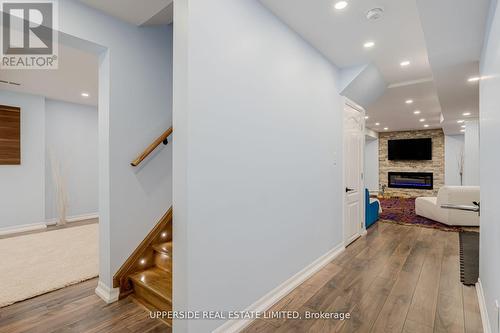 167 Covent Crescent, Aurora, ON 