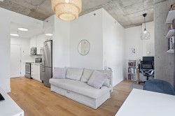 Salon - 