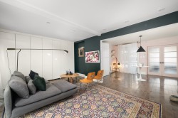 2042 Rue de Paris  Montréal (Le Sud-Ouest), QC H3K 1T8