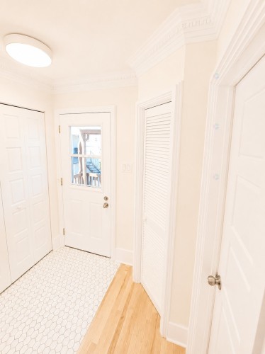 Mud Room - 555 Rue Watt, Gatineau (Gatineau), QC 