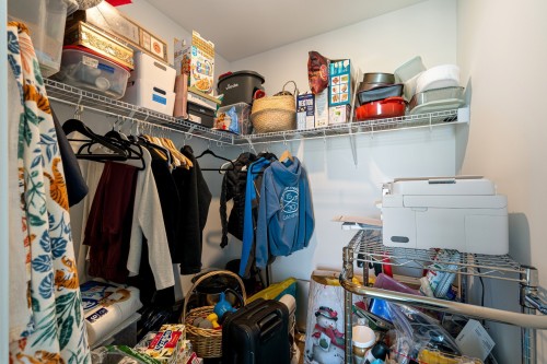 Rangement - 2107-5505 Boul. Du Quartier, Brossard, QC 