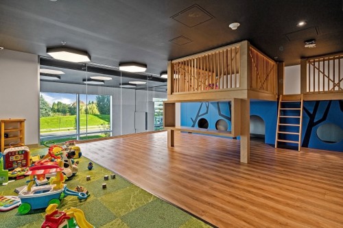 Salle communautaire - 2107-5505 Boul. Du Quartier, Brossard, QC 