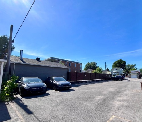 Stationnement - 886 Rue St-Georges (Lafontaine), Saint-Jérôme, QC 