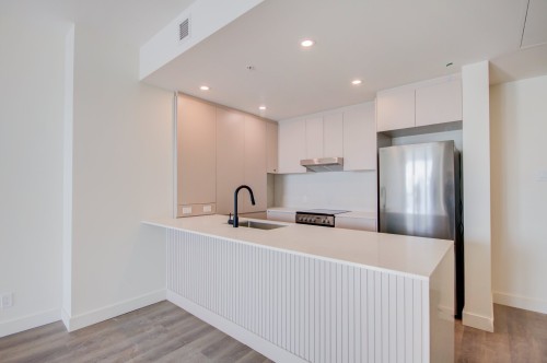 310 1900 Rue Yvette Brillon — photo 1