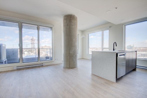 Overall view - 702-1900 Rue Yvette-Brillon, Montréal (Ahuntsic-Cartierville), QC - Indoor Photo Showing Kitchen