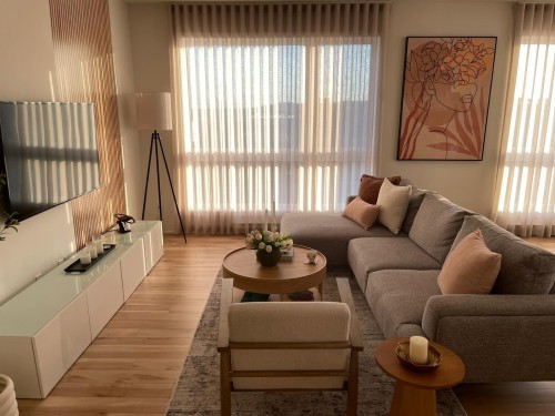 Living Room - 407-3650 Rue Roland-Marquette, Longueuil (Saint-Hubert), QC 