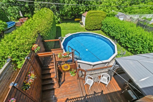 Cour - 158 Av. Mermoz, Candiac, QC 