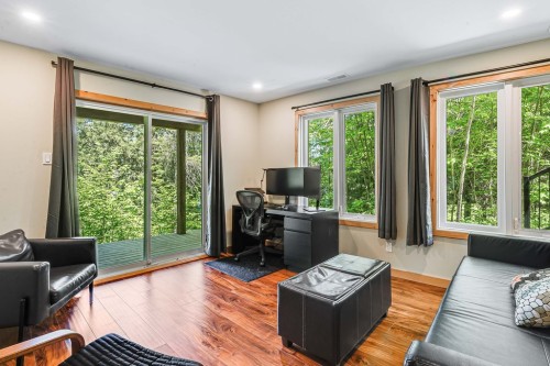 Salle familiale - 233 Ch. Stephens, Otter Lake, QC 
