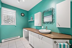 Powder room - 