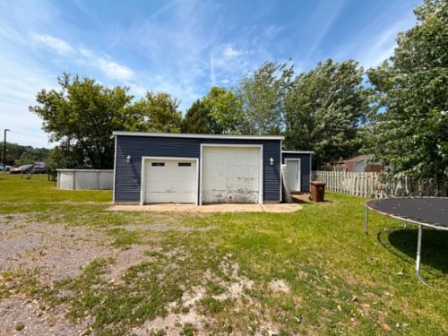 Garage - 1070 Boul. De L'Ange-Gardien N., L'Assomption, QC - Outdoor