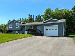 8 Forest Hill ST Woodstock, NB E7M 4A7