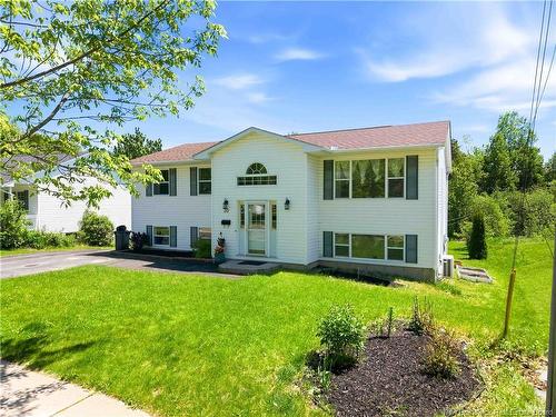 30 Leisure Ave, Fredericton, NB 