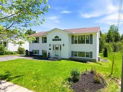 30 Leisure AVE  Fredericton, NB E3B 9K8