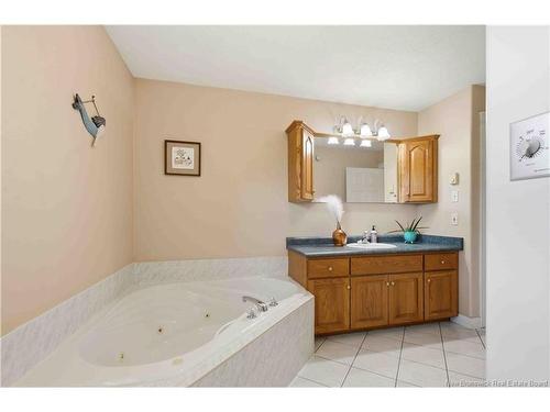 30 Leisure Ave, Fredericton, NB 