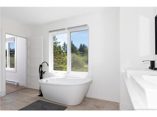 824 Indian Mountain Rd, Moncton, NB 