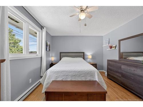 18 Dickson St, Fredericton, NB 
