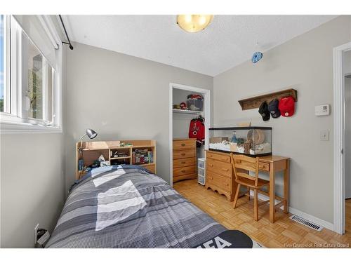 18 Dickson St, Fredericton, NB 