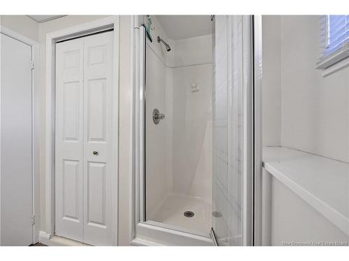 18 Dickson St, Fredericton, NB 