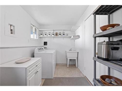 18 Dickson St, Fredericton, NB 