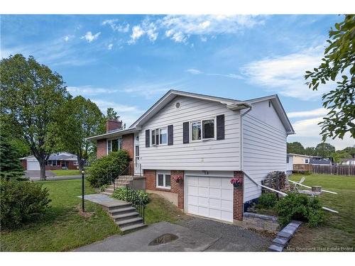 18 Dickson St, Fredericton, NB 