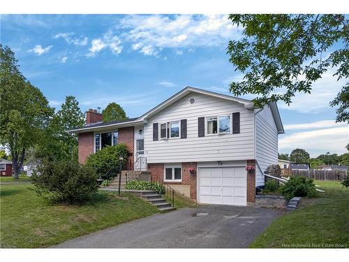18 Dickson St, Fredericton, NB 