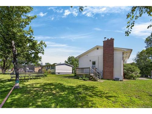 18 Dickson St, Fredericton, NB 