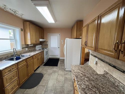 390 Ambrose, Thunder Bay, ON 