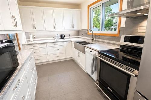 21 Schultz Rd, Pinawa, MB 