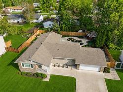 21 Schultz RD Pinawa, MB R0E 1L0