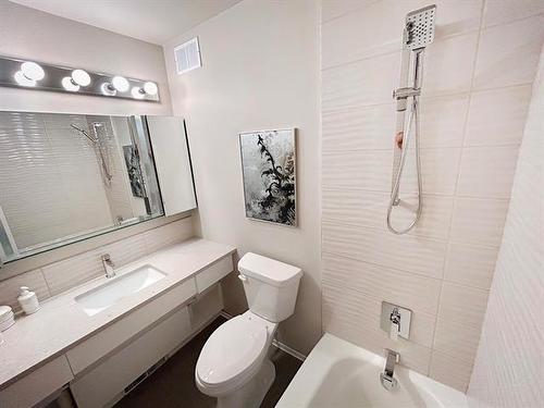 21 Schultz Rd, Pinawa, MB 