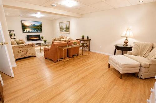 21 Schultz Rd, Pinawa, MB 