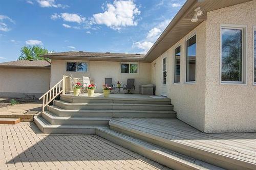 21 Schultz Rd, Pinawa, MB 