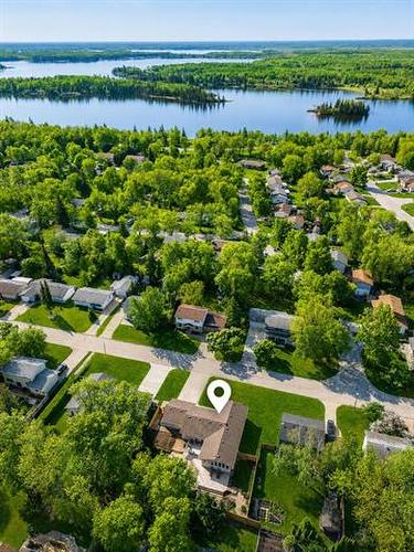 21 Schultz Rd, Pinawa, MB 