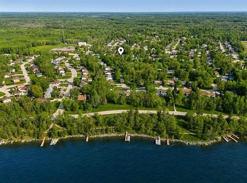 21 Schultz Rd, Pinawa, MB 