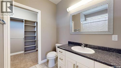 1633 Maple Rose Crescent N, Regina, SK 